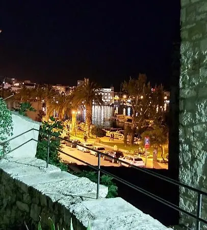 Apartment Palace Σπλιτ